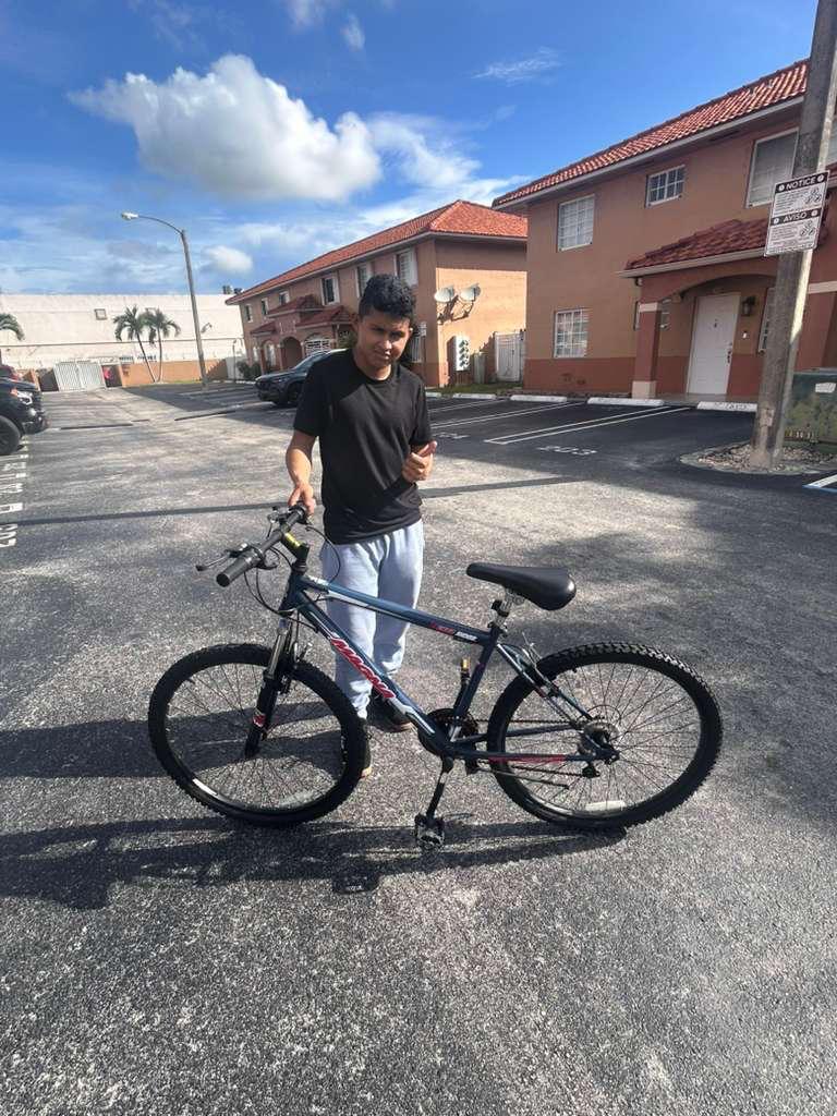 Conoce a Josué David